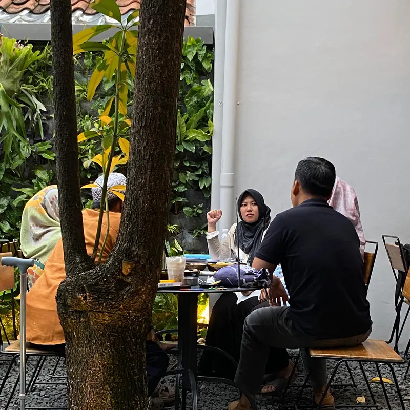 Menemukan jeda — dokumentasi Rumah Nafasy